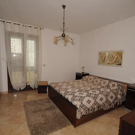 Casa Vacanze Apartment *